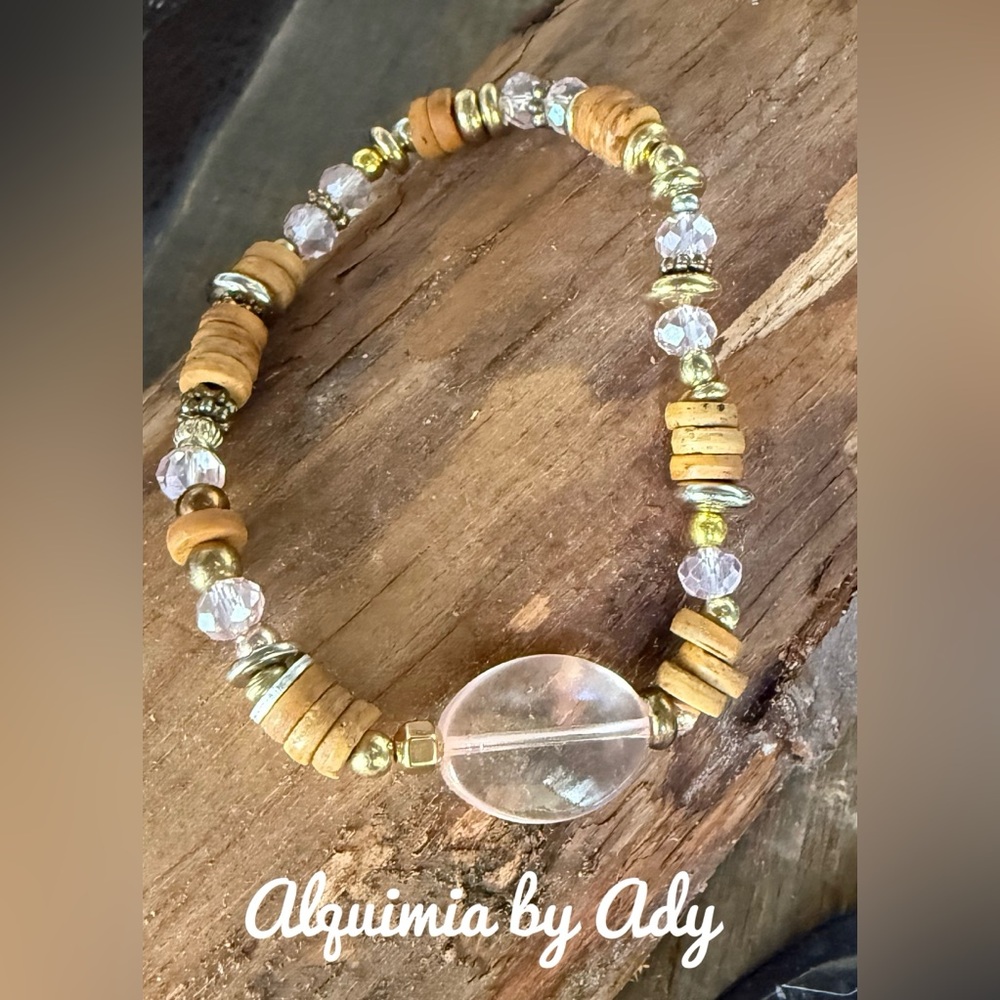 Pink quartz and wood bracelet - Picture 1 of 1